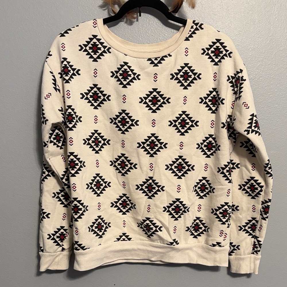 Forever 21 Cream Aztec Sweatshirt